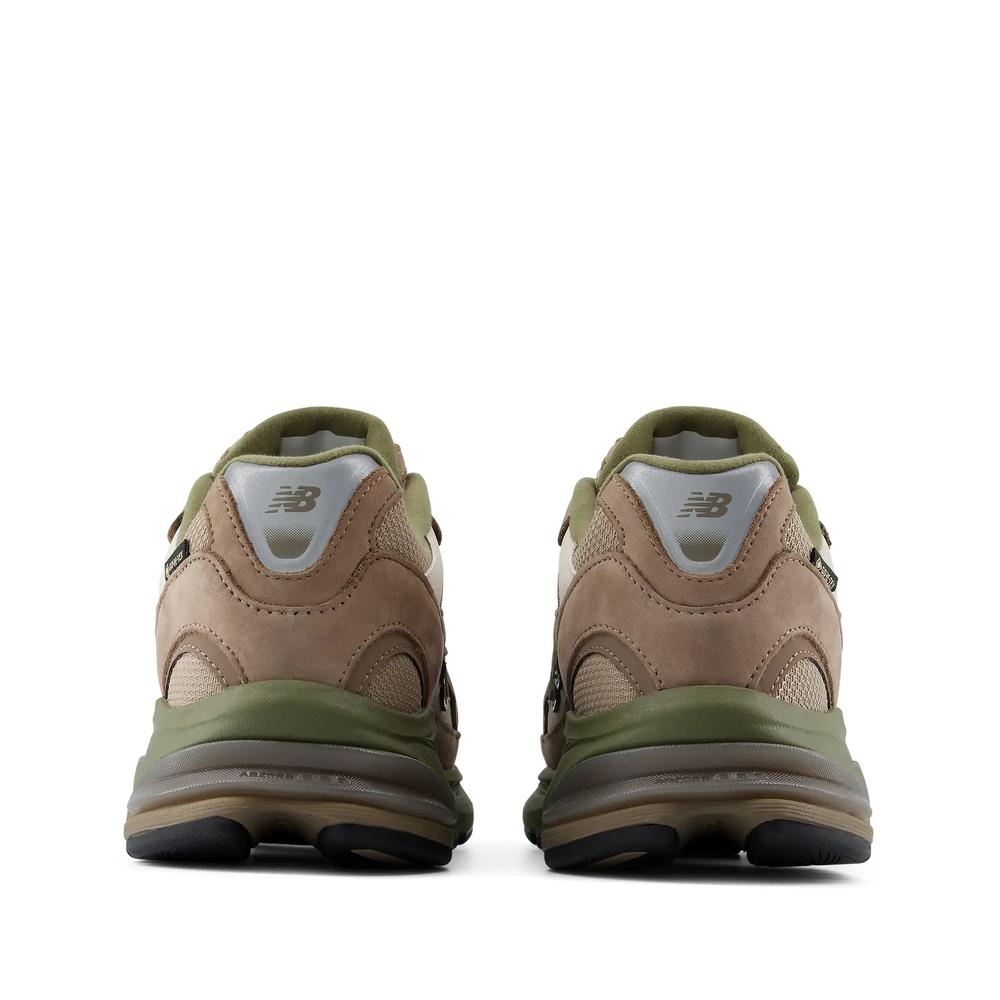 Unisex topánky New Balance U20105HA - hnedé