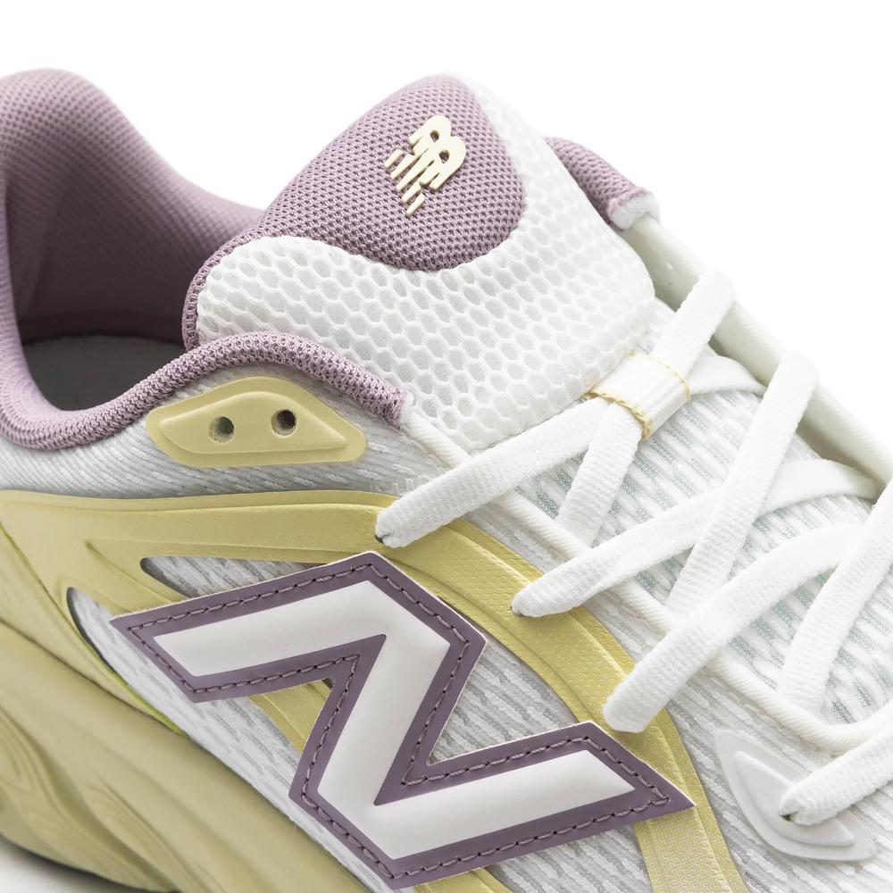 Topánky New Balance UTRNQB - biele