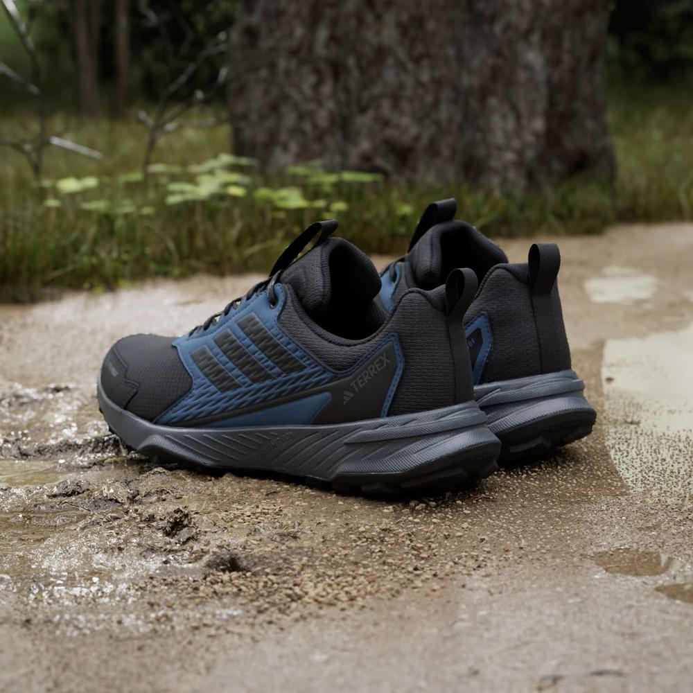 Topánky pánske adidas Terrex Tracefinder 2 Climaproof JR7769 - čierne
