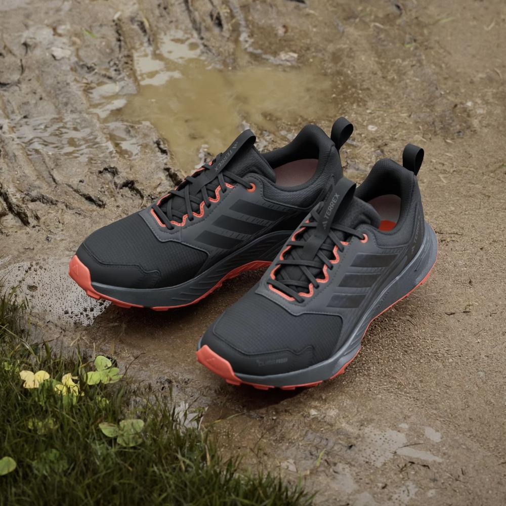 Topánky pánske adidas Terrex Tracefinder 2 Climaproof JR9134 - čierne