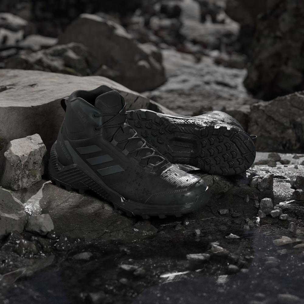 Topánky pánske adidas Terrex Eastrail 2.0 Mid Rain.Rdy Hiking HP8600 - čierne