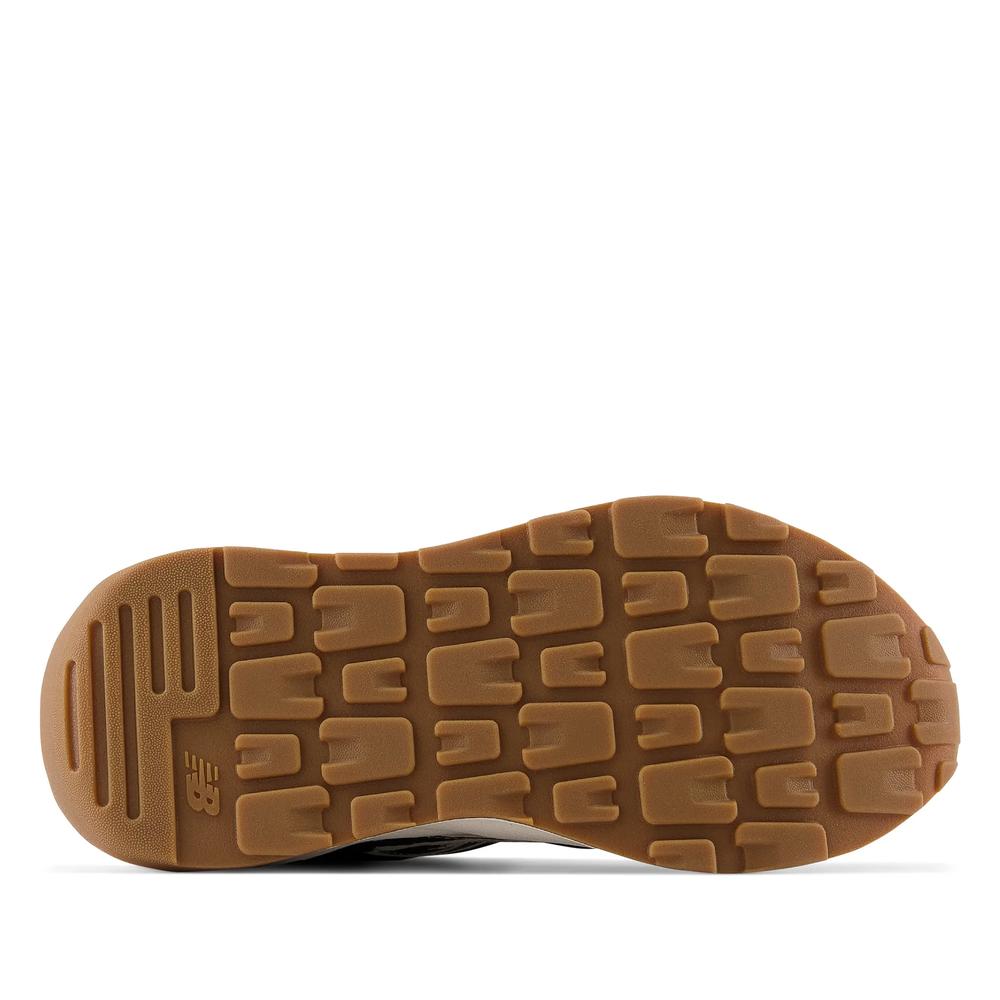 Topánky New Balance W5740APA - čierne