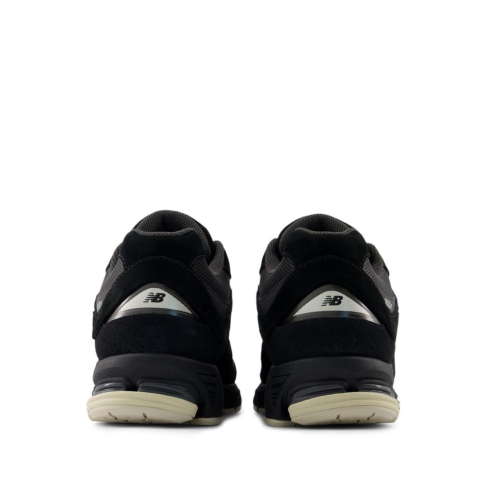 Topánky New Balance U2002RL -  čierne