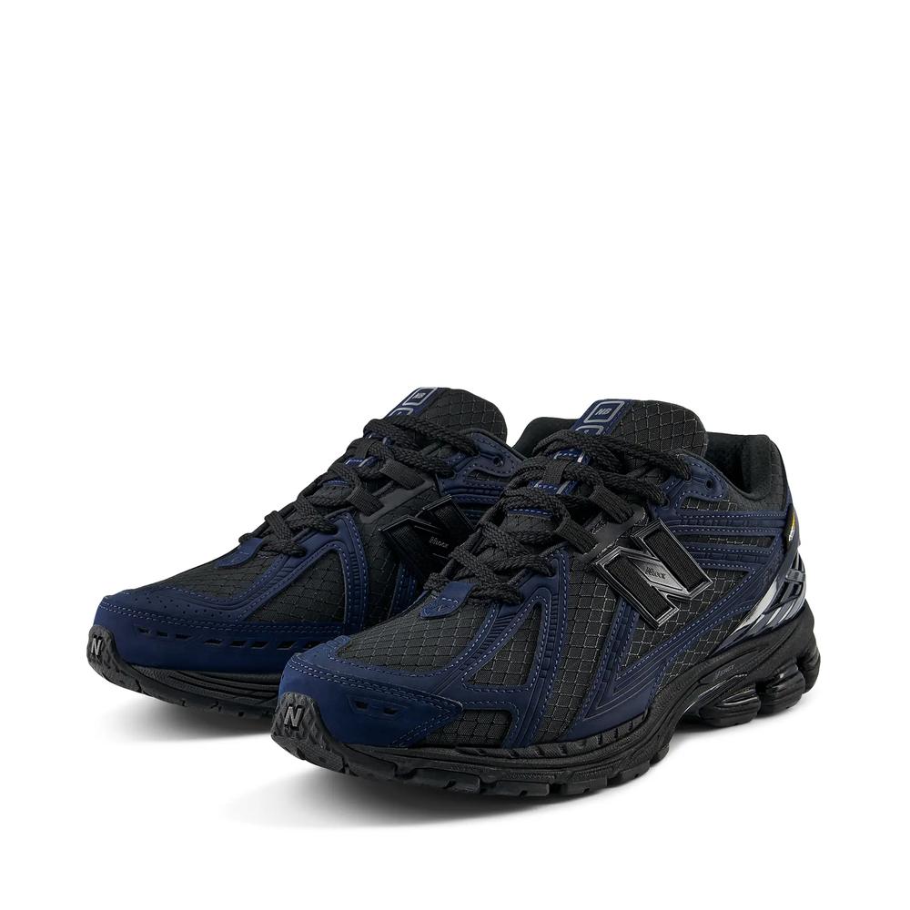 Pánske topánky New Balance M1906RWE - čierne