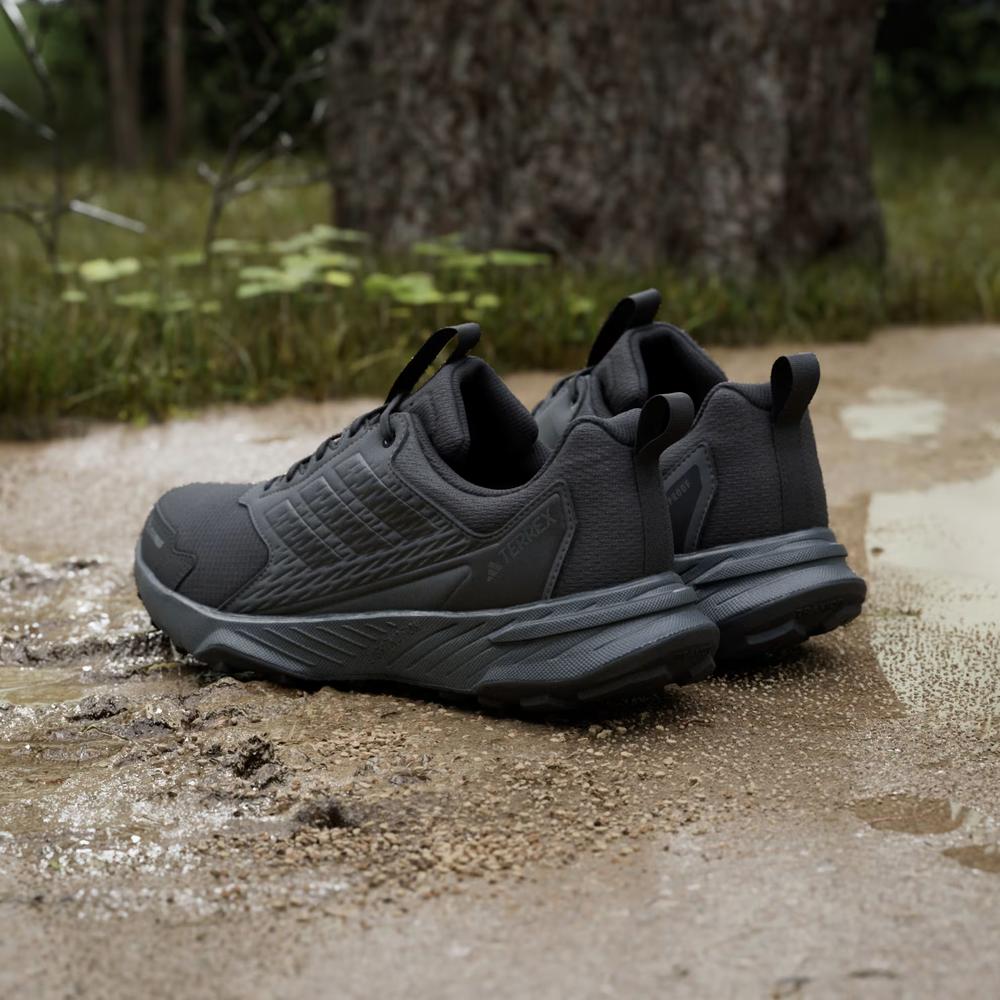 Topánky pánske adidas Terrex Tracefinder 2 Climaproof JI0274 - čierne