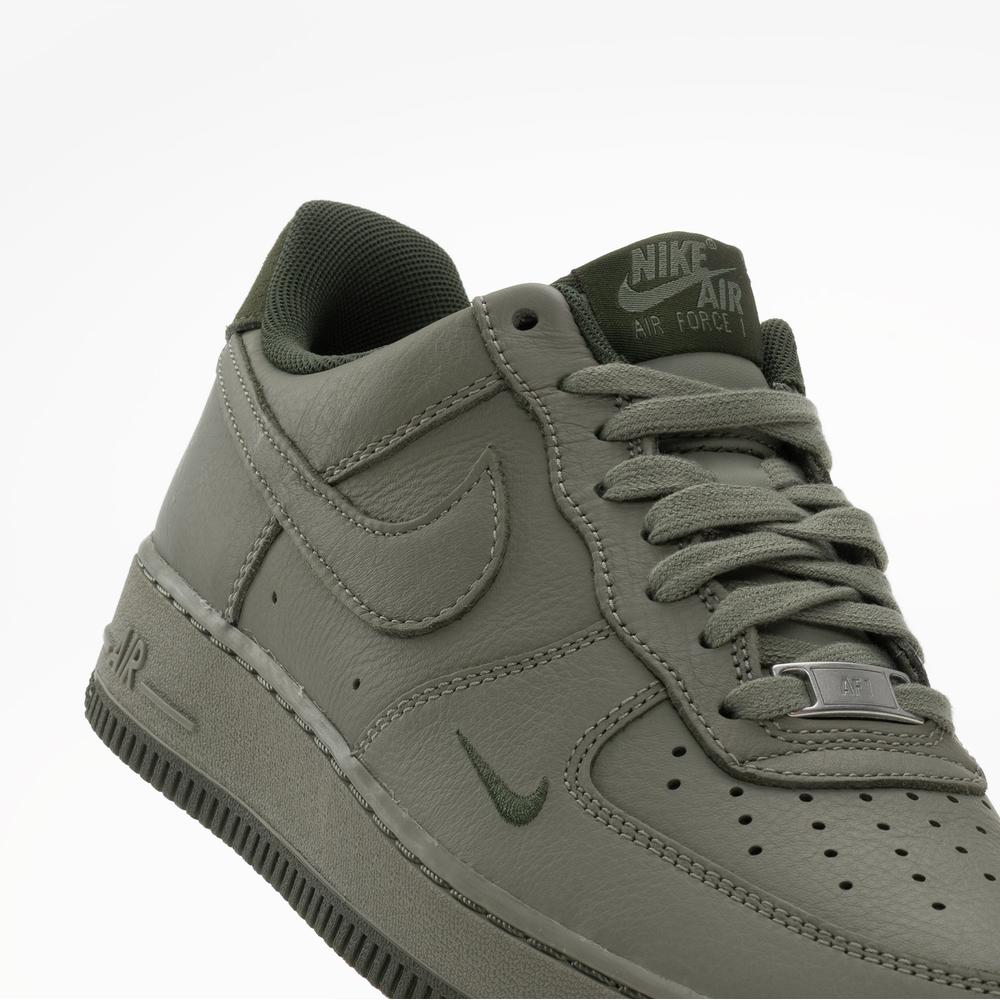 Topánky pánske Nike Air Force 1 '07 LV8 HM9483-300 - zelené