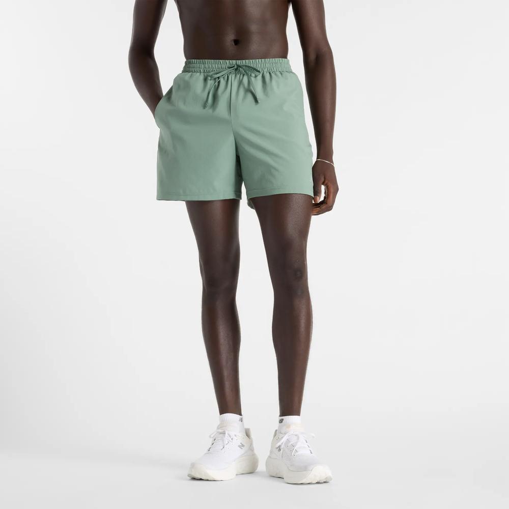 Pánske šortky New Balance MS41227DKJ - zelené
