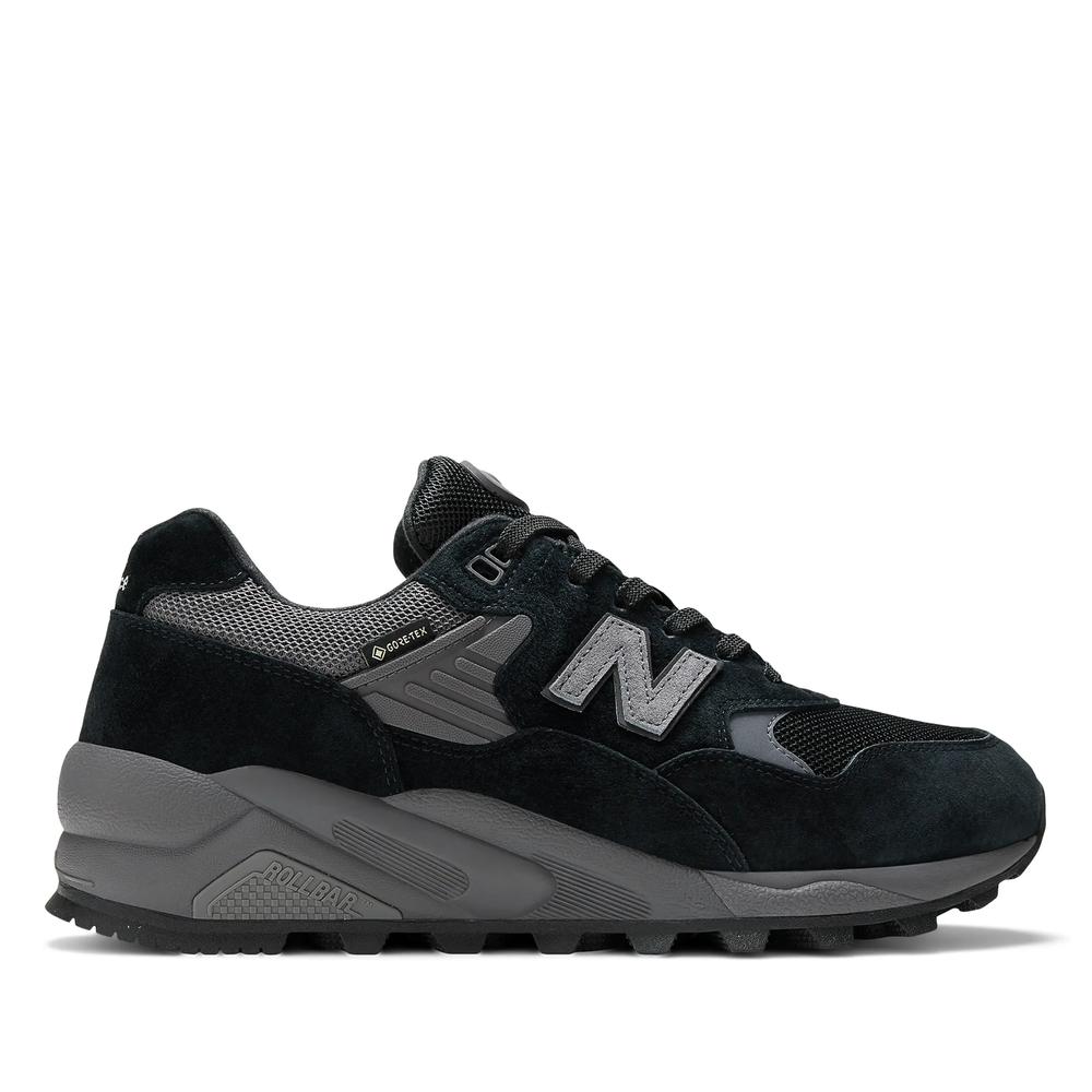 Topánky New Balance MT580RGR - čierne