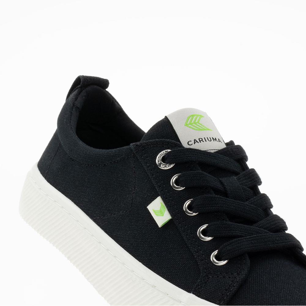 Dámske topánky Cariuma Oca Low 100103B01 - čierne