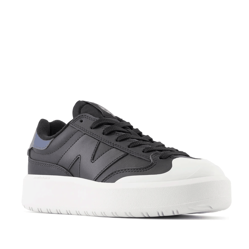 Dámske topánky New Balance CT302LM – čierne