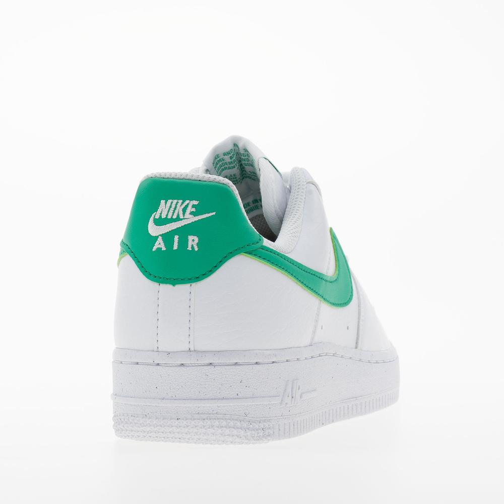 Dámske topánky Nike Air Force 1 '07 Next Nature DV3808-108 - biele