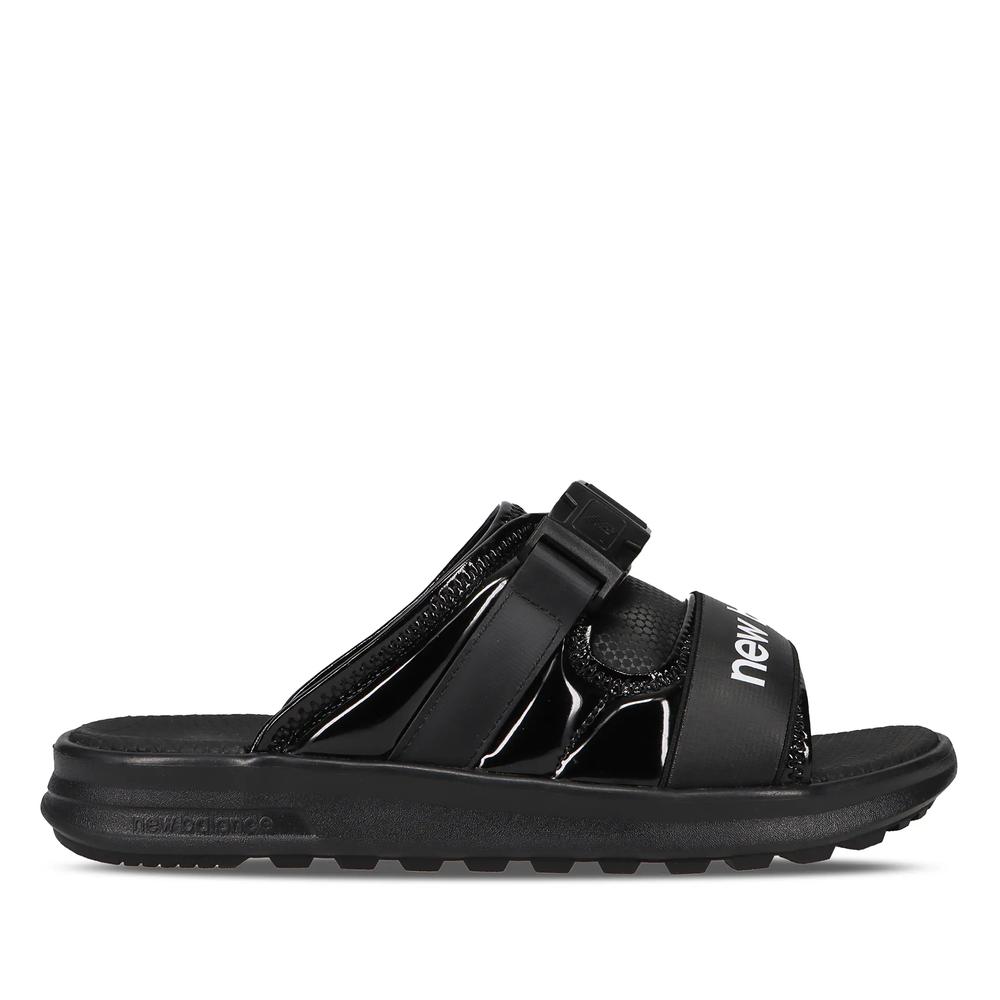 Klapky New Balance SWA330D3 - čierne