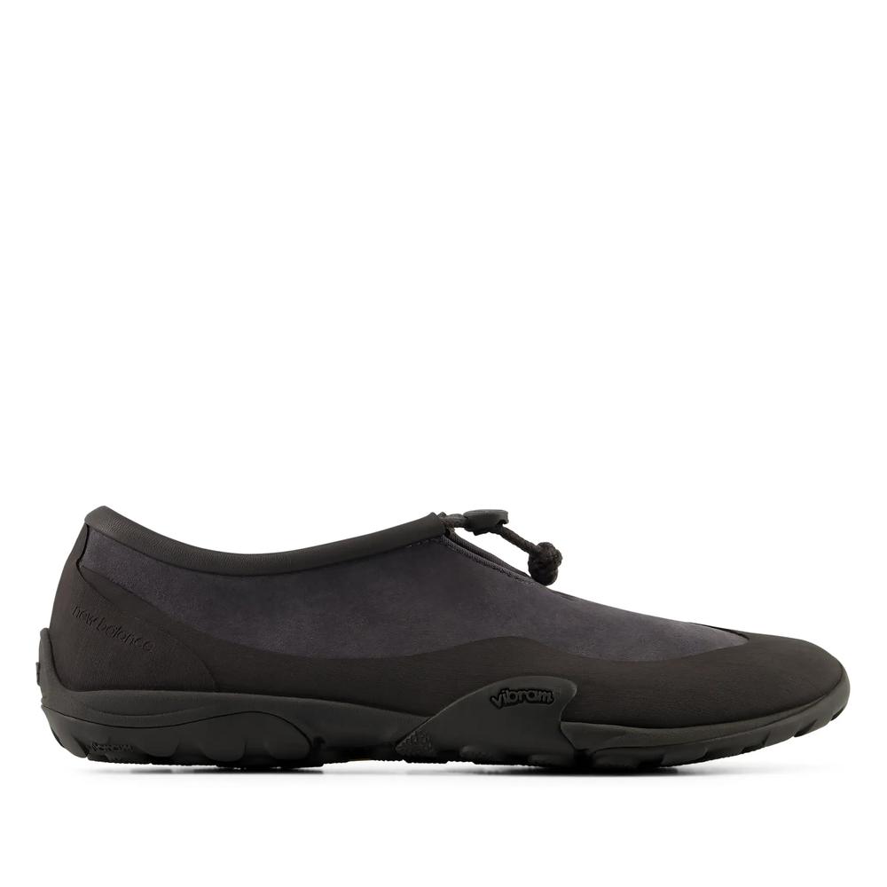 Unisex topánky New Balance Minimus MT10T364 - čierne