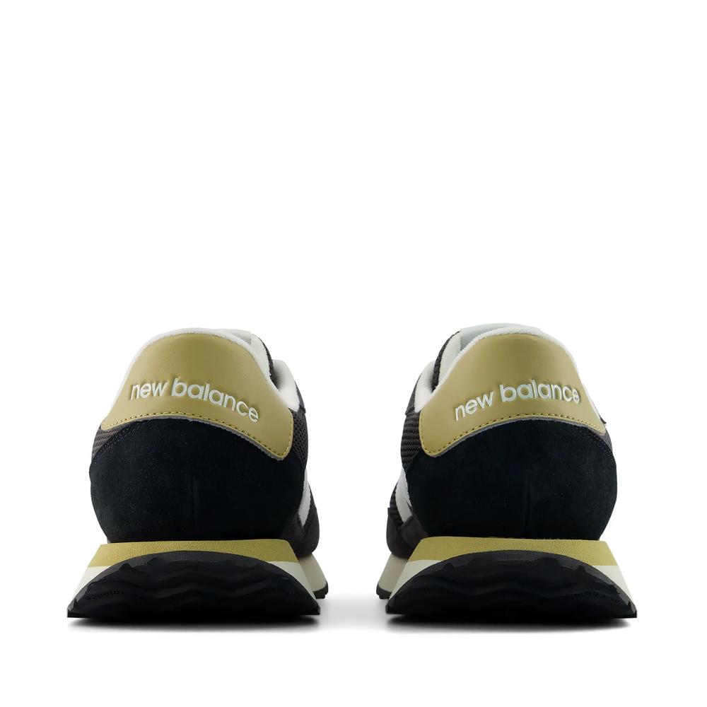 Unisex topánky New Balance M2375RS - čierne