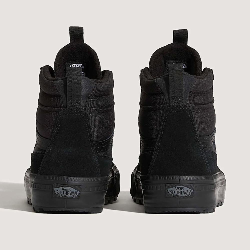 Dámske topánky Vans SK8-Hi Waterproof VN000DAQBKA1 - čierne