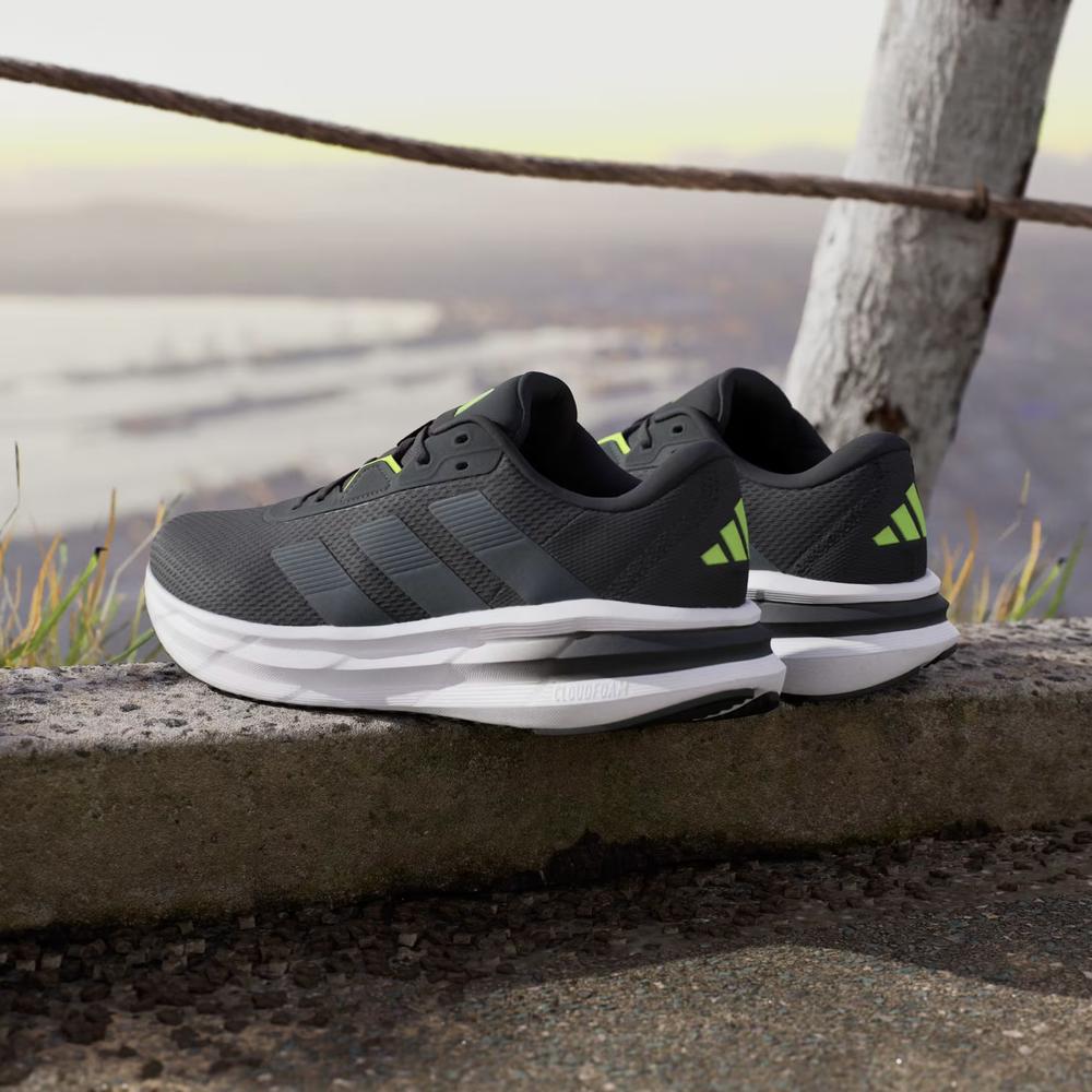Pánske topánky adidas Galaxy 7 JQ2625 - čierne