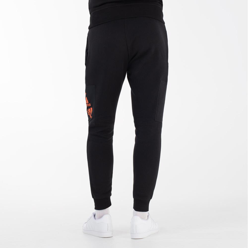 Nohavice adidas Essentials Brandlove Fleece HL9375 - čierne