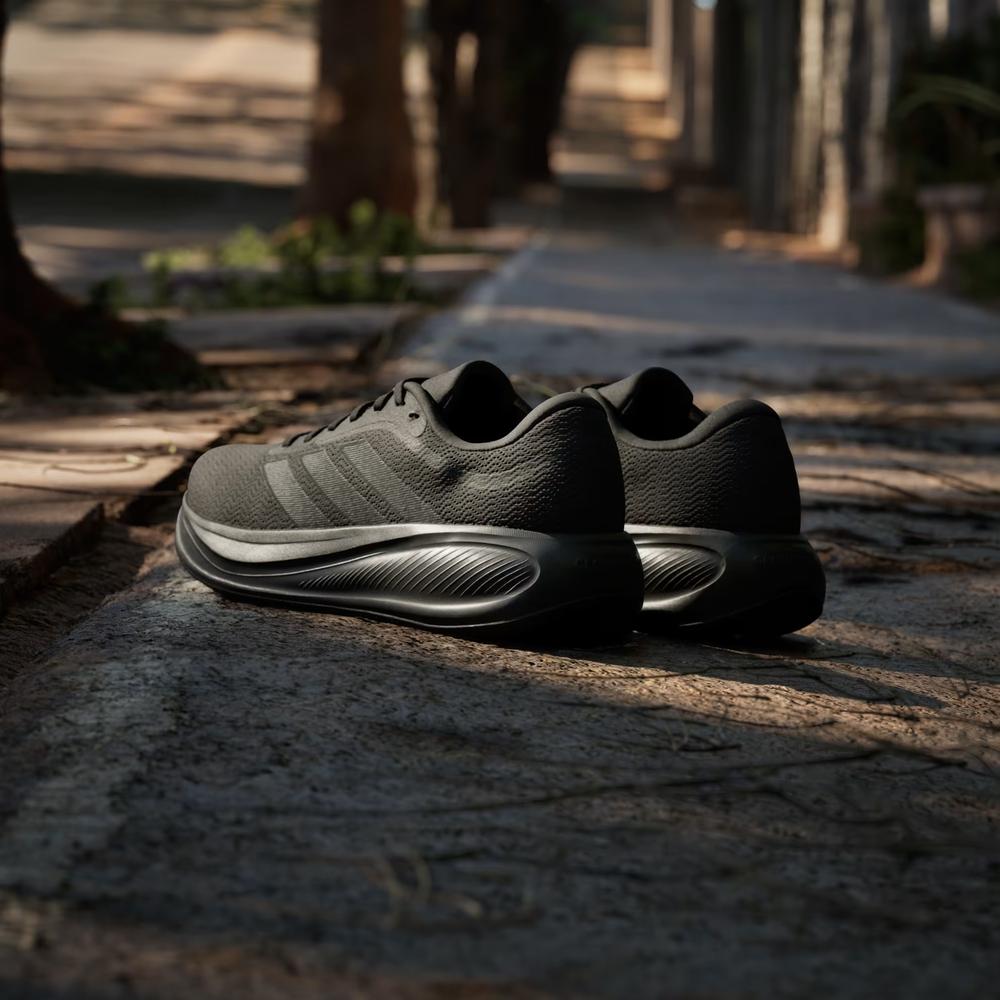 Pánske topánky adidas Running Response Runner 2 KJ1737 - čierne