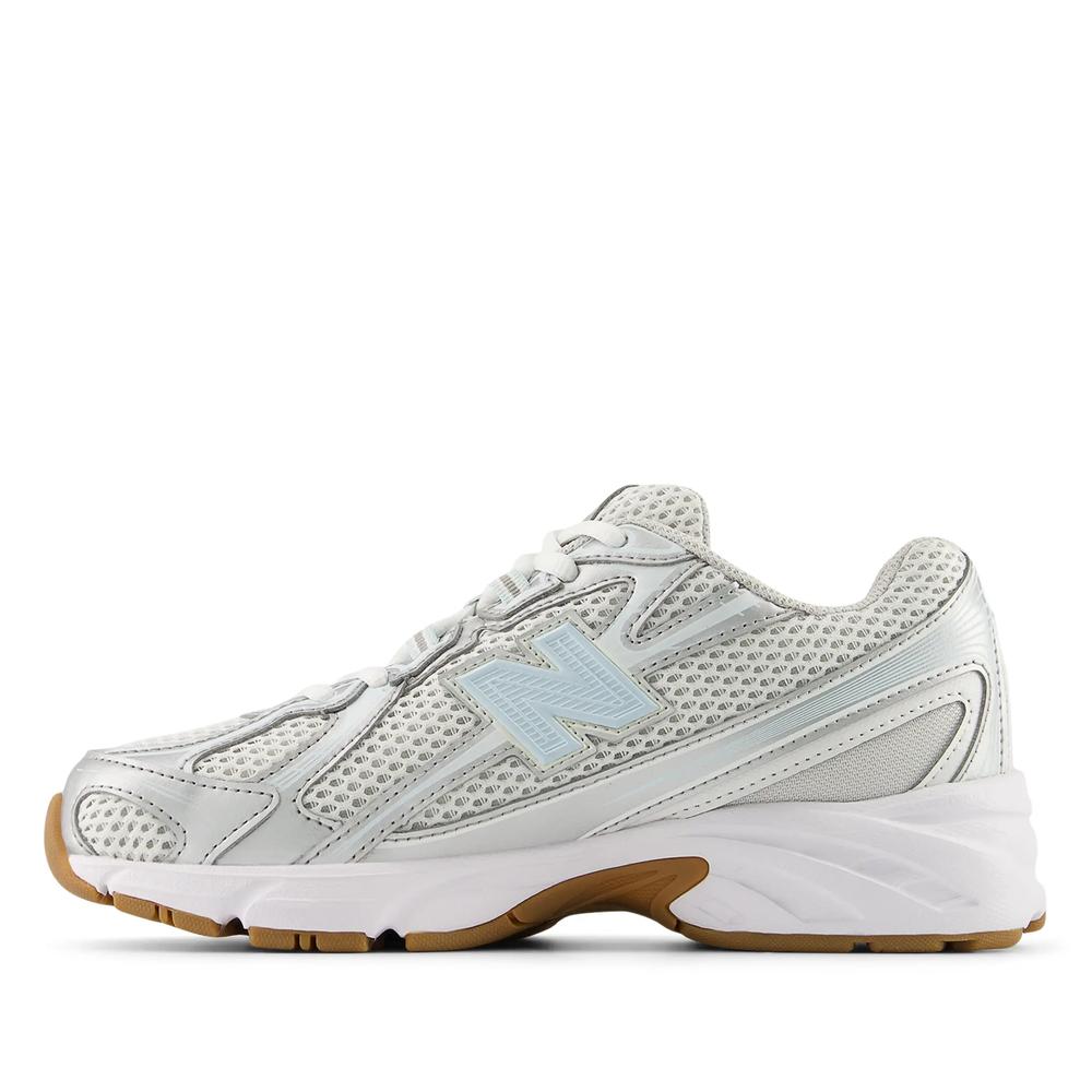Detské topánky New Balance GR740AA - strieborné