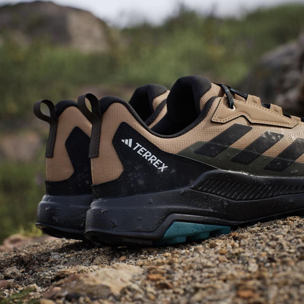 Dámske topánky adidas Terrex Anylander Rain.Rdy Hiking JQ9961 - béžové