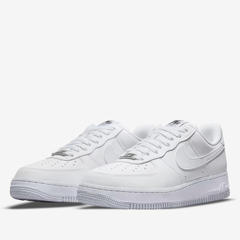 Dámske topánky Nike Air Force 1 '07 Next Nature DC9486-101 - biele
