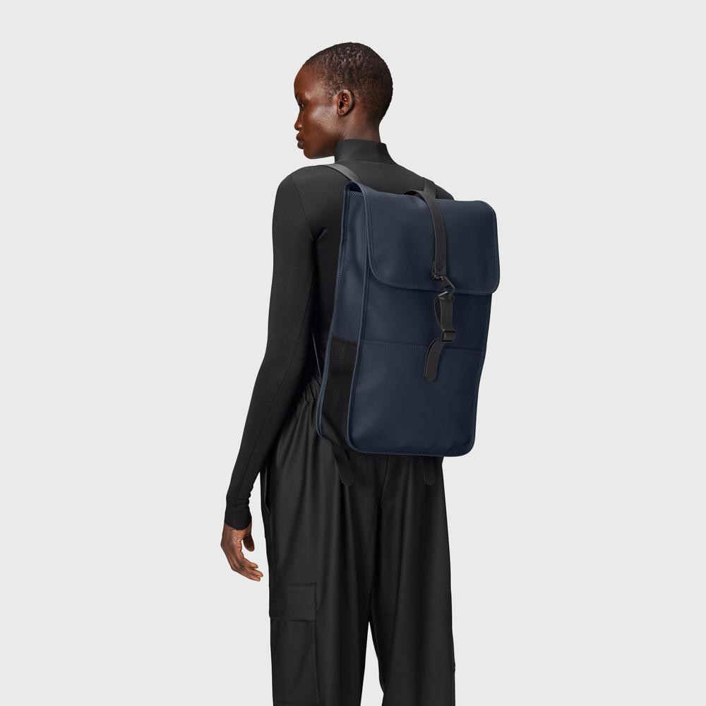 Ruksak Rains Backpack W3 13000-47 - tmavomodré