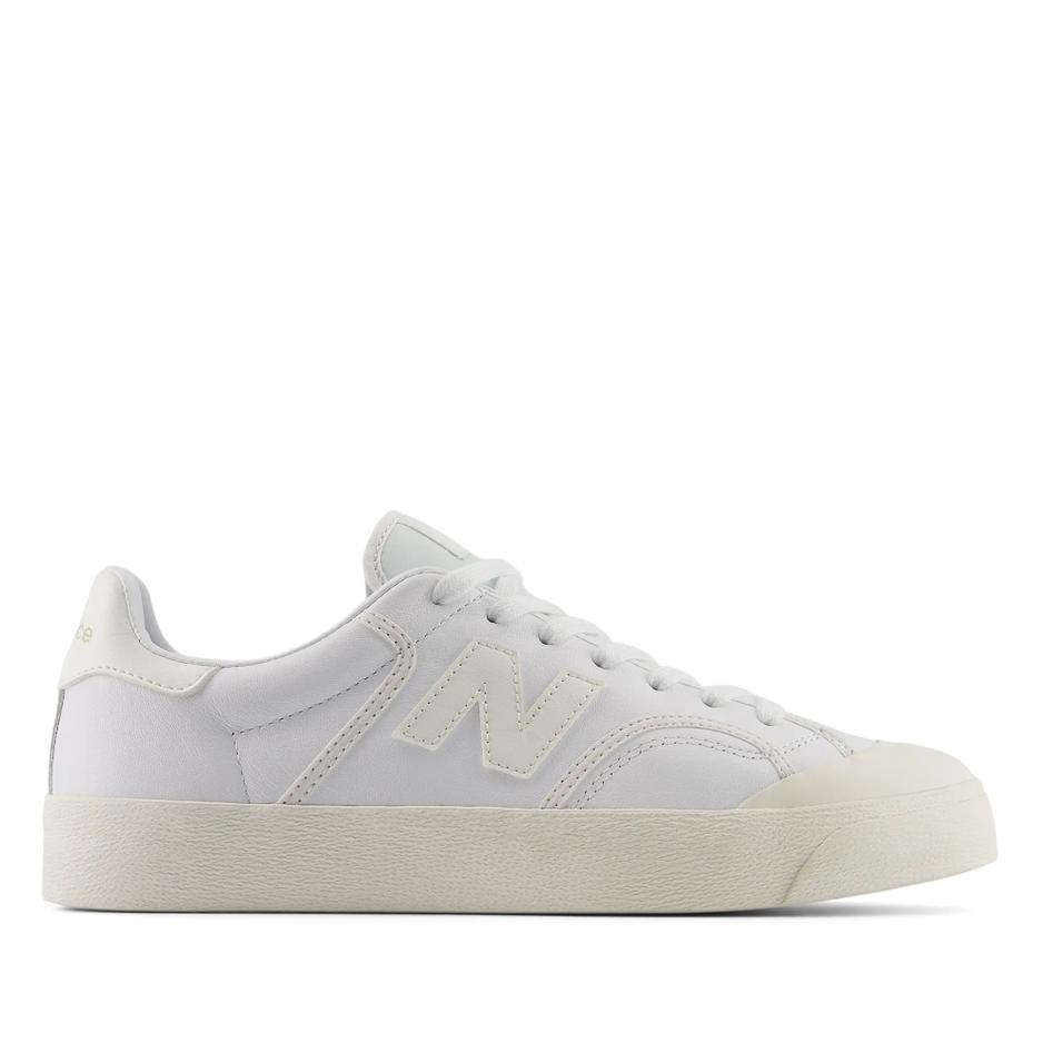 Topánky New Balance BB100LGY - biele