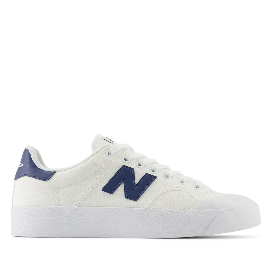Topánky New Balance BB100CNV - biele